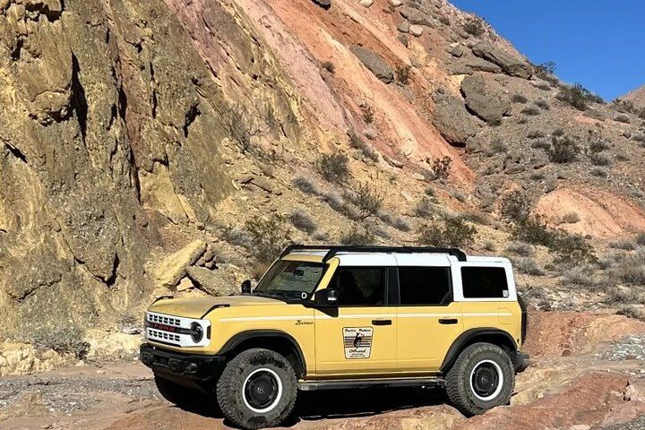 4-Hour Climate-Controlled Bronco Desert Drive Boathouse Cove — photo 2