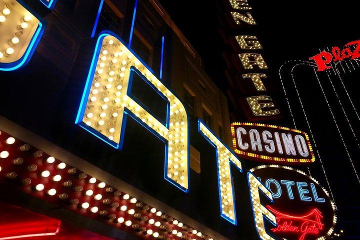 Fremont Street Night Walk: Downtown Vegas History Tour — photo 2