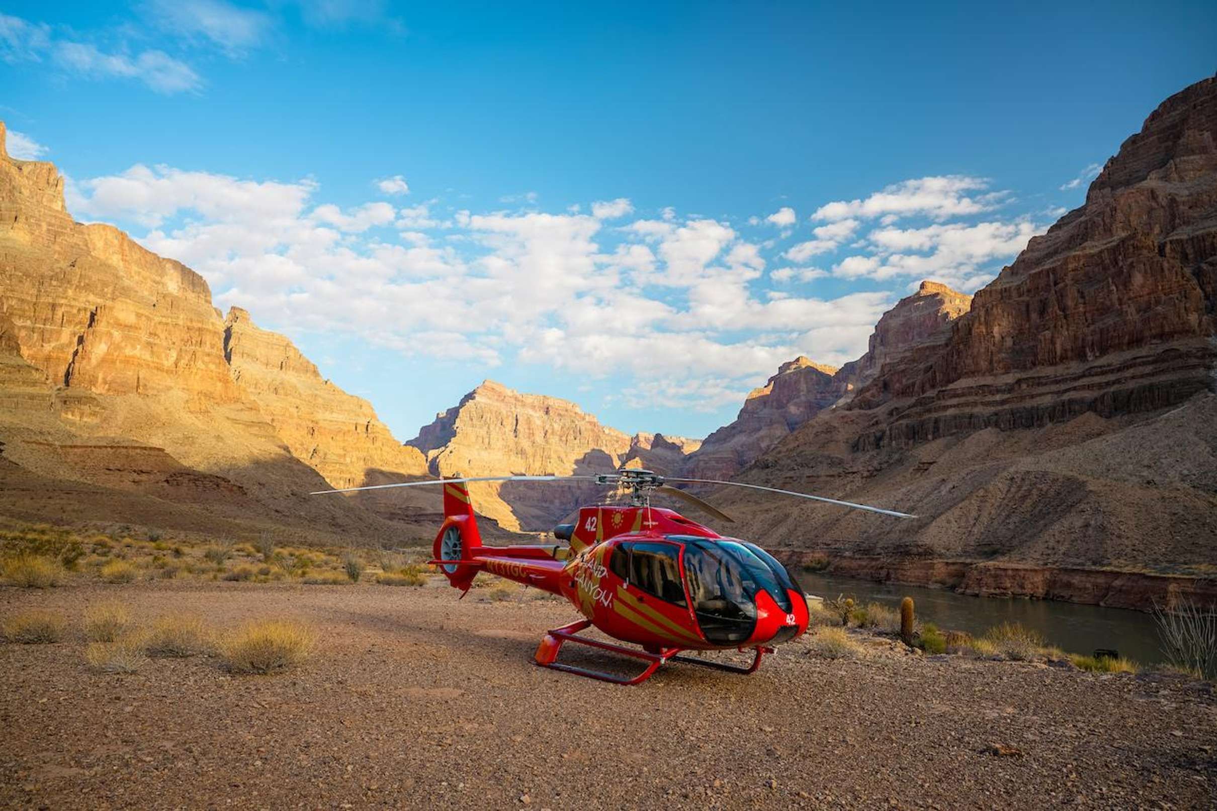 Grand Canyon Floor Helicopter Landing & Champagne Tour — photo 1