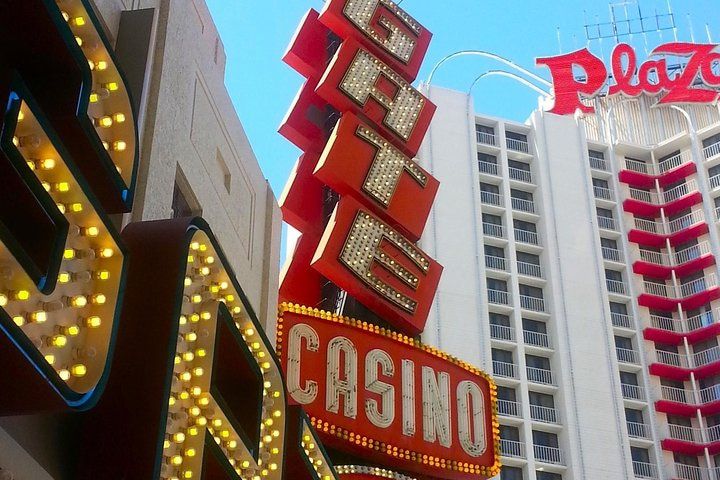Downtown Vegas Walking Tour: Fremont Street & Casinos — photo 1