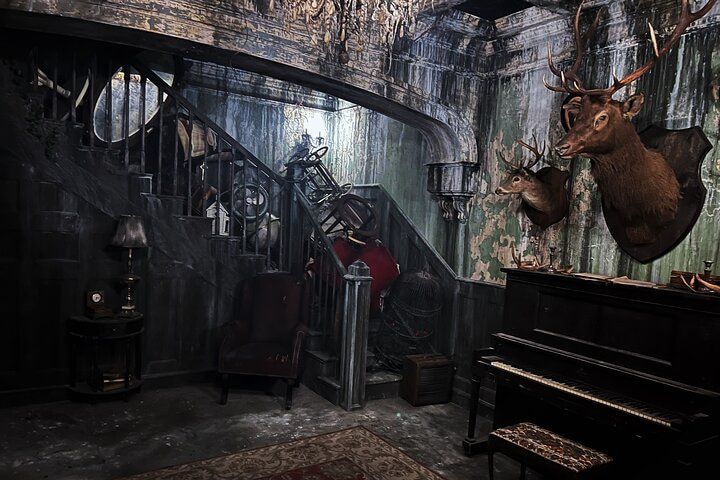 IT Escape Room Vegas: Multi-Room Horror Puzzle Challenge — photo 4