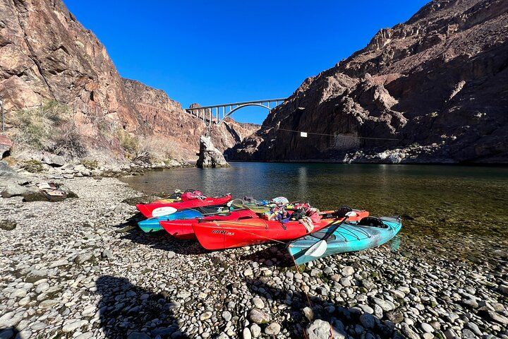 7-Hour Colorado River Hot Springs Kayak Adventure Vegas — photo 3