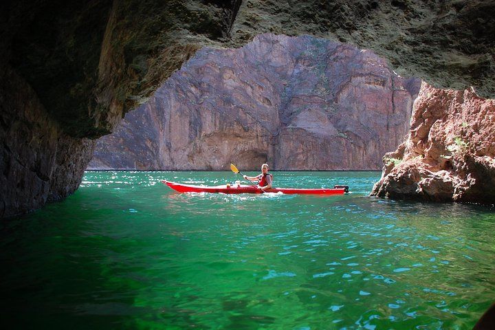 9-Hour Willow Beach Colorado River Kayak with Lunch Vegas — photo 2