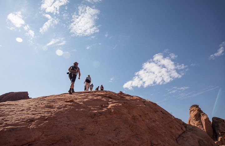 Valley of Fire Photography Hiking Tour Small Group Vegas — photo 1