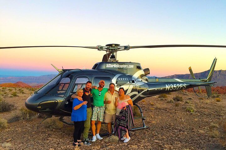 Valley of Fire Heli Landing Tour with Strip Flyover — photo 2