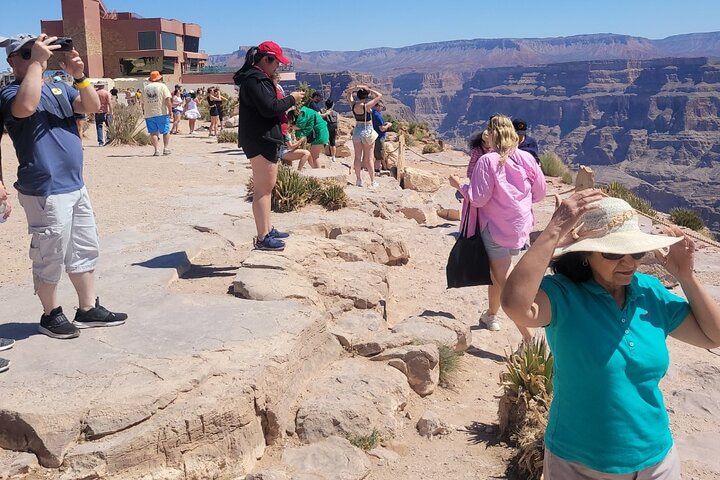 Luxury SUV Grand Canyon West Skywalk Day Trip Vegas — photo 3