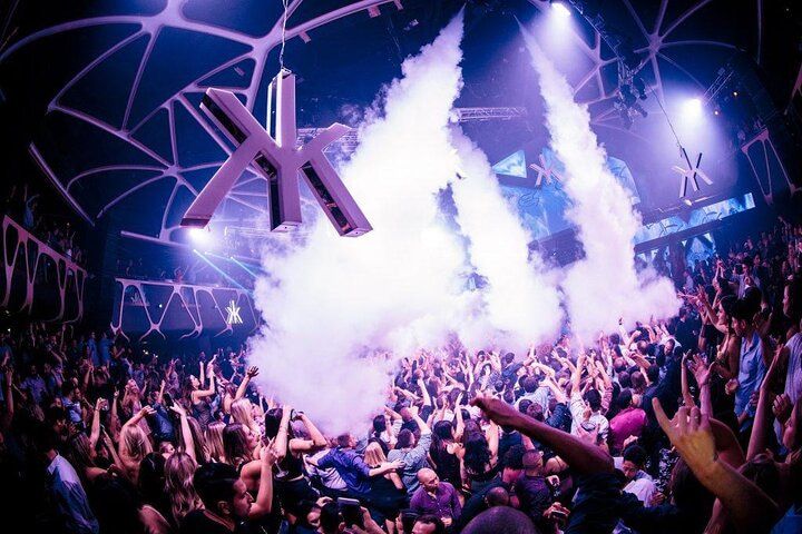 Las Vegas Party Bus Club Crawl: 2 VIP Venues + Bonus Night — photo 4
