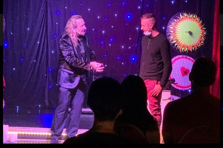 Intimate Magic Cabaret Show Las Vegas Theater — photo 1
