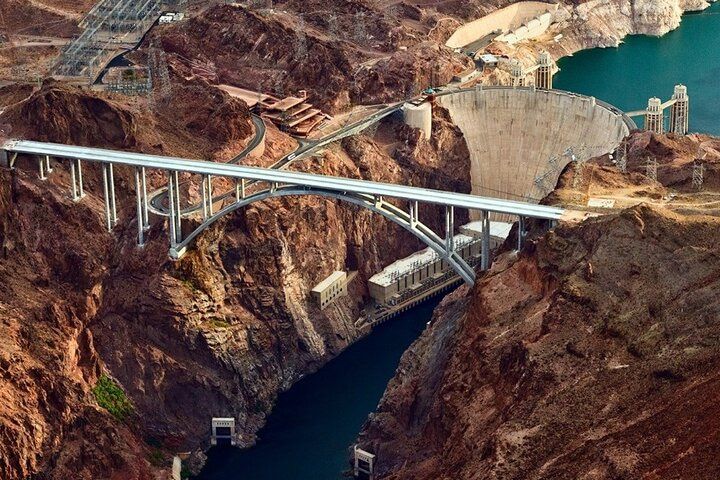4-Hour Hoover Dam Top Walk & Bridge Views from Vegas — photo 4