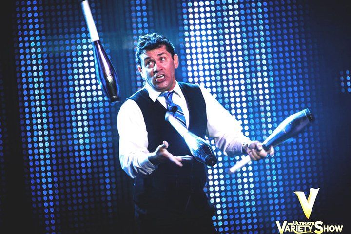 V Ultimate Variety Show Planet Hollywood 7 Acts Vegas — photo 3