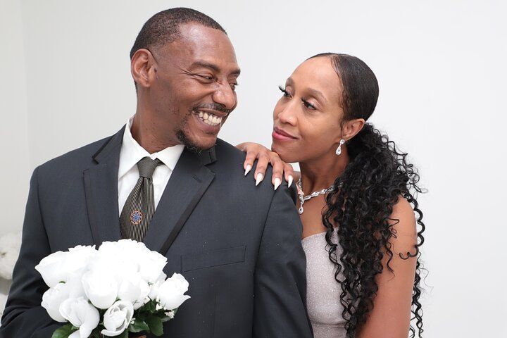 Vegas Quick Marriage License Signing: 15-Min Legal Service — photo 1
