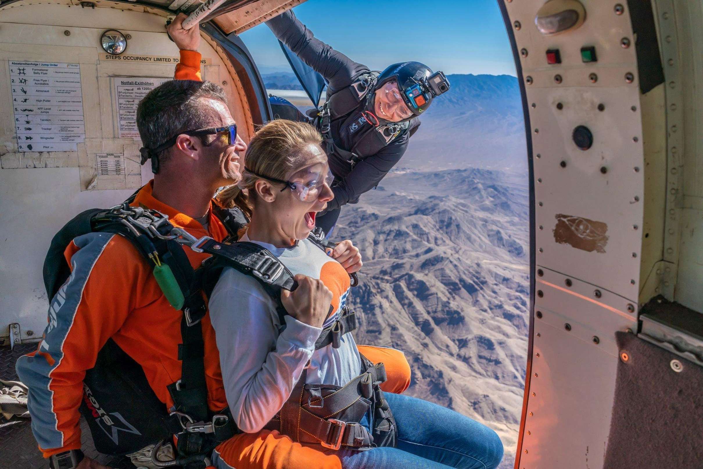 Las Vegas Tandem Skydive from 15,000 ft with Hotel Pickup — photo 1