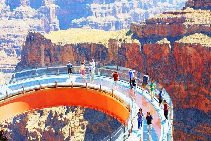 9-Hour West Rim Joshua Tree Hoover Dam Small Group Combo — photo 1