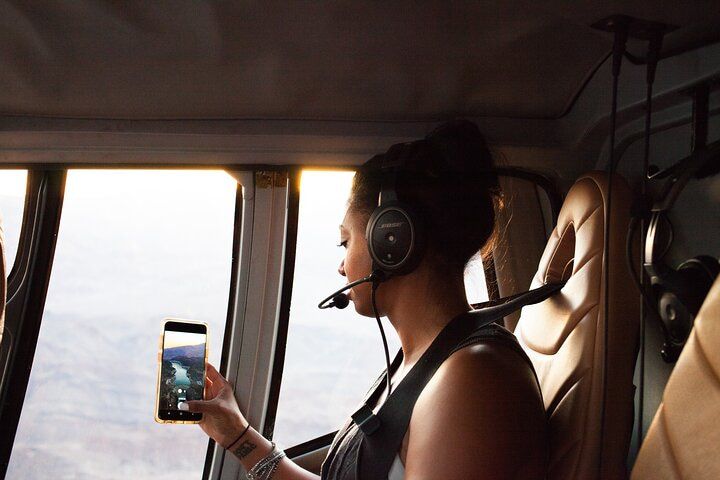 Grand Canyon West Helicopter with Canyon Floor Landing — photo 3