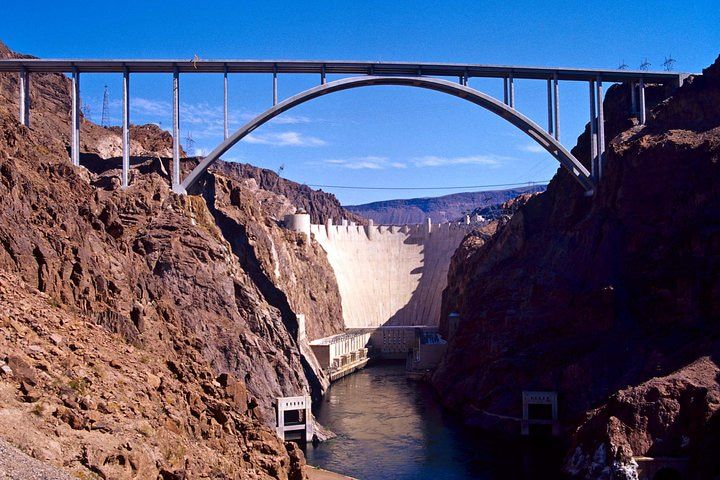 Hoover Dam Generator Room Tour: Hot Breakfast from Vegas — photo 1