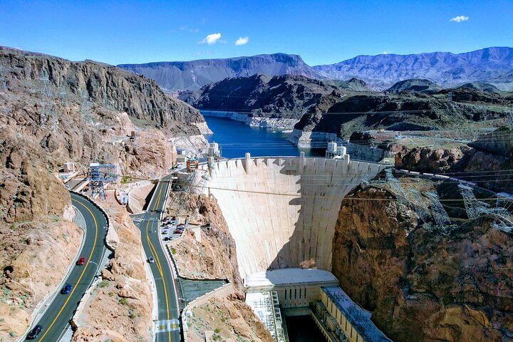 Hoover Dam Power Plant Interior Tour: Vegas Generator Room — photo 1