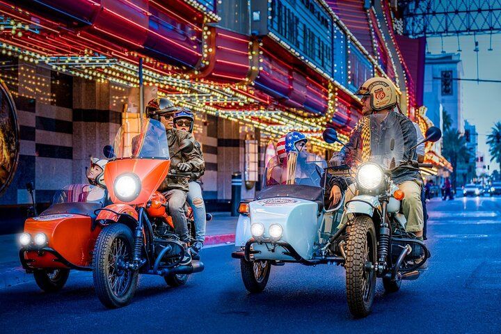 Vegas Private Sidecar Tour: Strip & Downtown Ride — photo 4