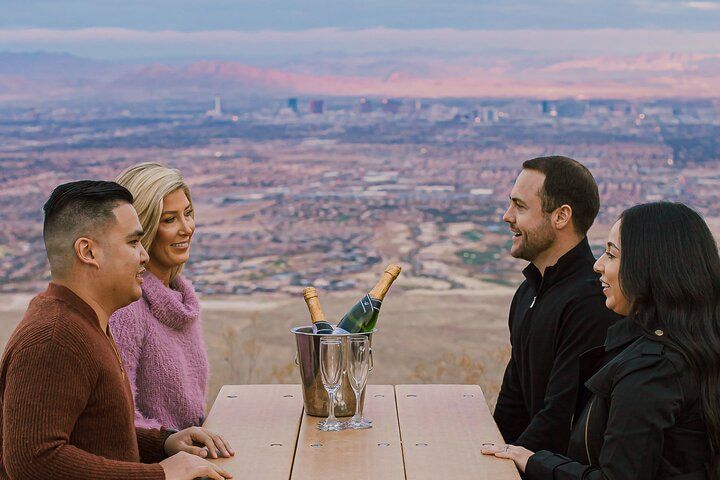Red Rock Canyon Sunset Heli Flight with Champagne Landing — photo 1