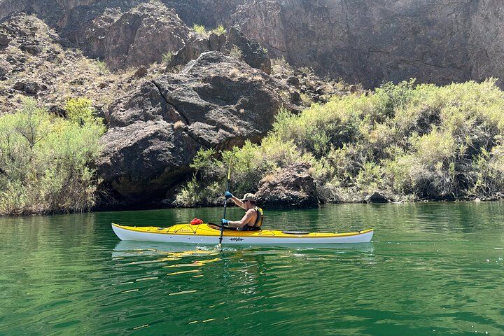 4-Hour Willow Beach Emerald Cave Guided Kayak Vegas — photo 2