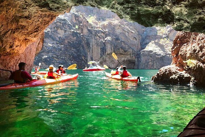 Grand Canyon Heli & Emerald Cave Kayak Combo Adventure — photo 2