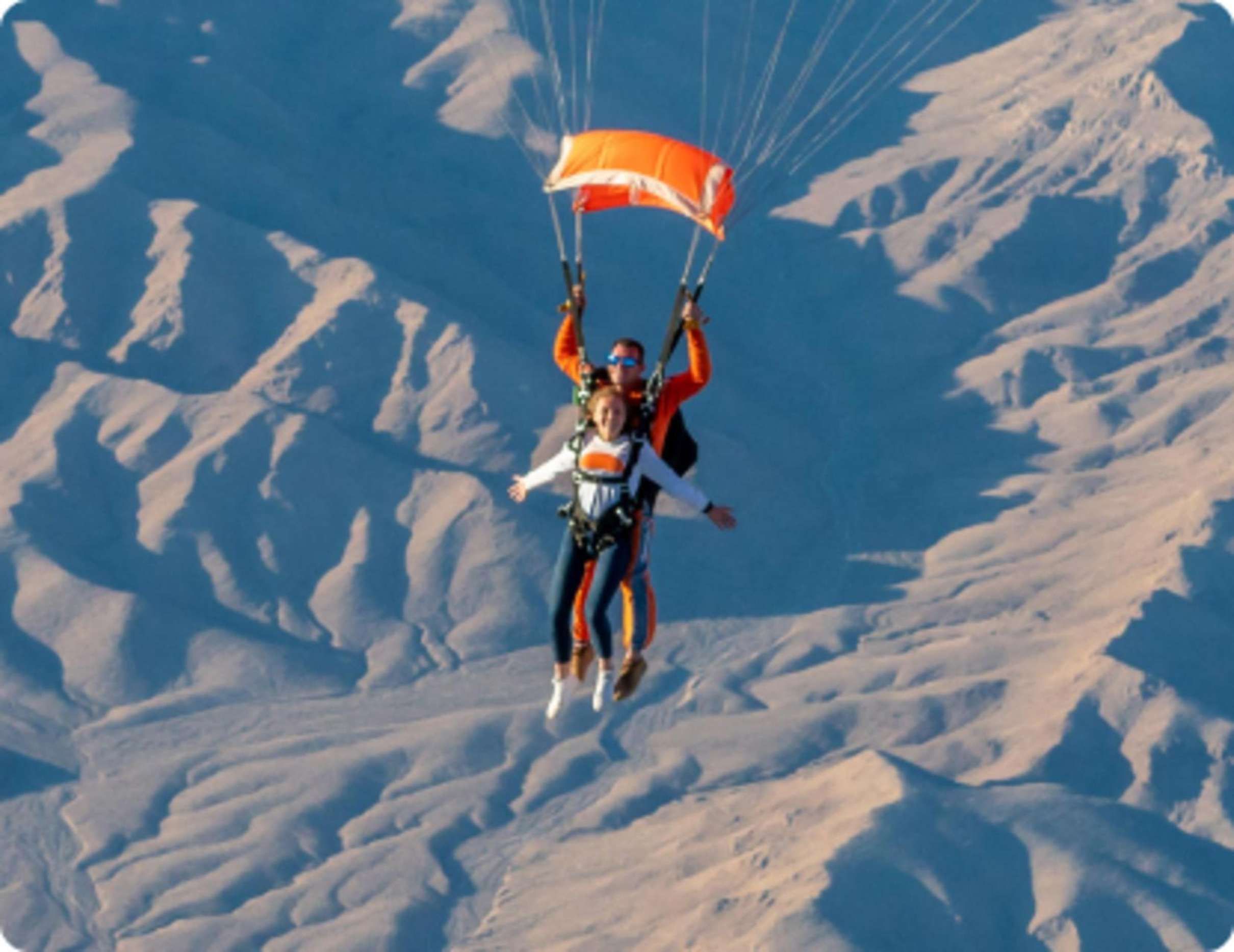 Las Vegas Tandem Skydive from 15,000 ft with Hotel Pickup — photo 3