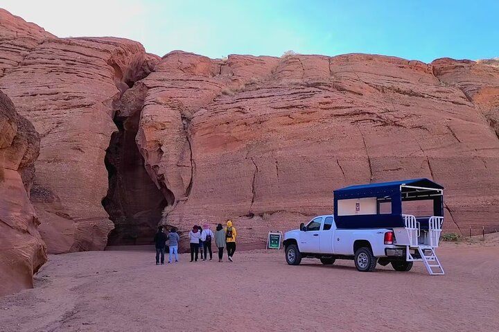 Upper Antelope Canyon Horseshoe Bend Vegas Trip — photo 3