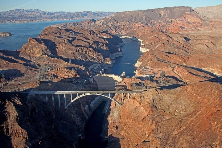 Hoover Dam Generator Room Tour: Hot Breakfast from Vegas — photo 2