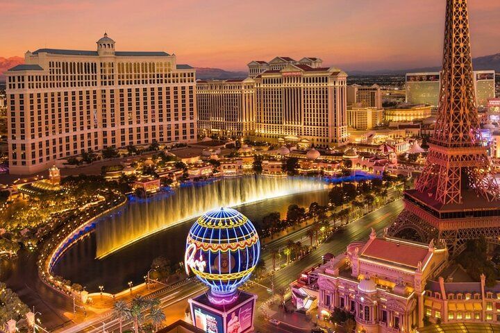 Vegas VIP Club Crawl: 4 Venues, Express Entry & Party Bus — photo 4