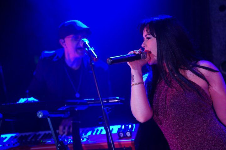 Queen Selena Tribute Show Vegas: Live Band Performance — photo 2