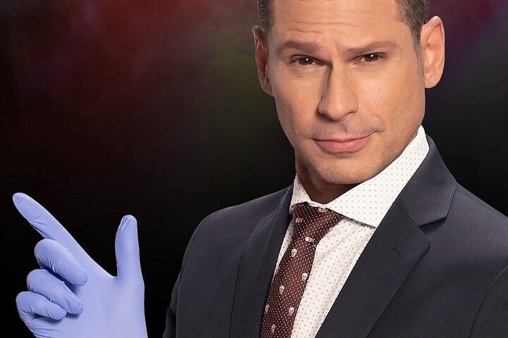 Mike Hammer Interactive Magic Four Queens Fremont Street — photo 1