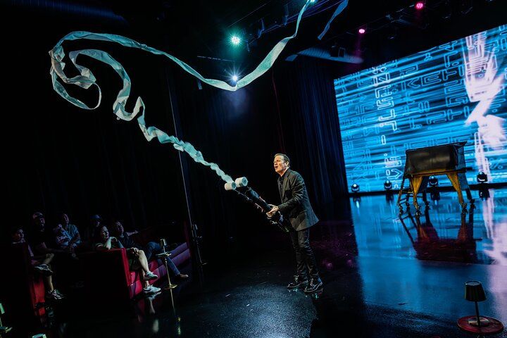 Nathan Burton Family Magic Show Las Vegas Strip — photo 4
