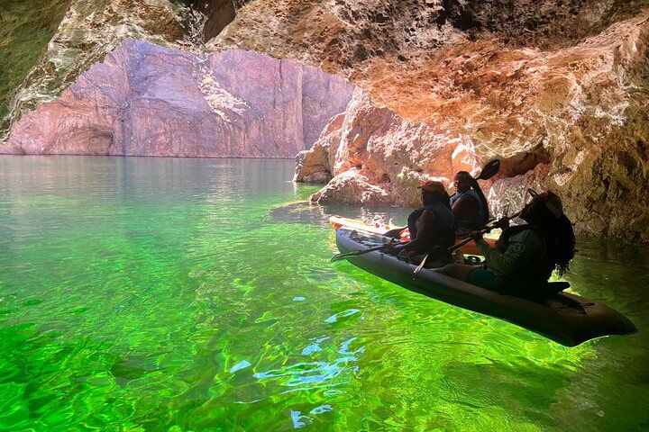 4-Hour Emerald Cave Kayak with Wildlife and Swim Stops — photo 1
