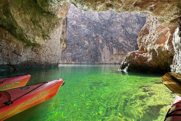 3.5-Hour Willow Beach Emerald Cave Self-Guided Kayak — photo 3