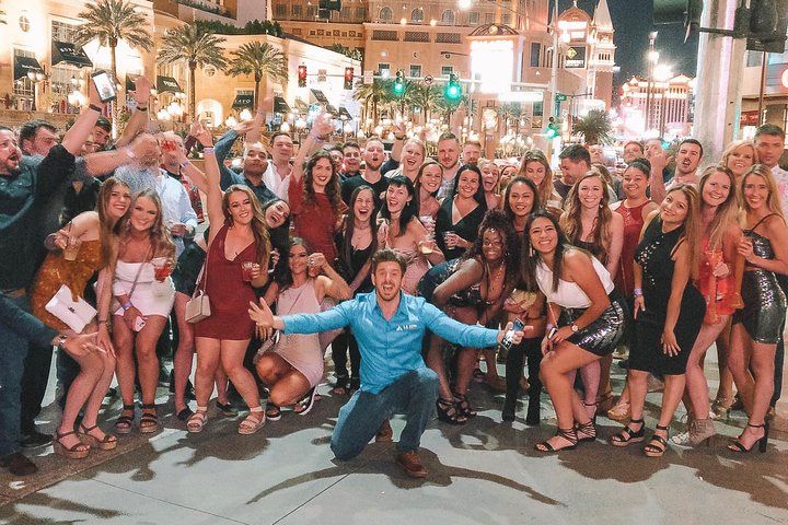 Vegas Multi-Club Crawl: Party Bus + Express Entry — photo 1