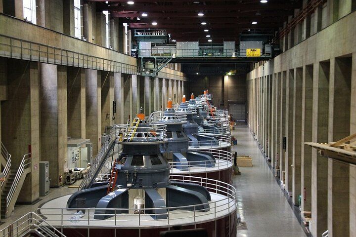 6-Hour Small Group Hoover Dam Power Plant Interior Tour — photo 3