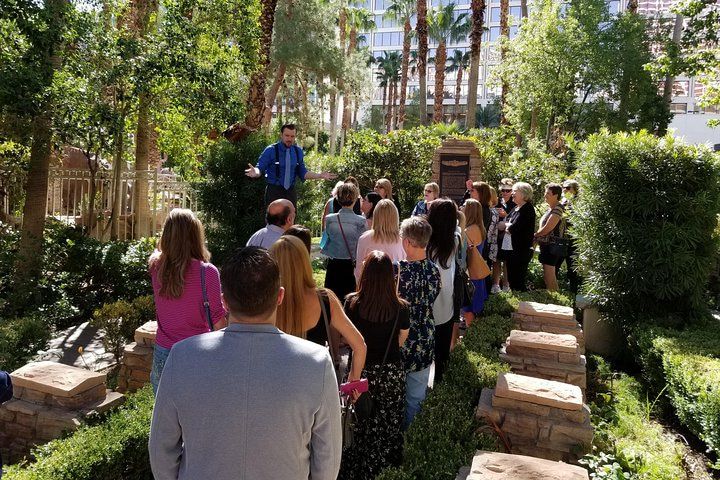 Vegas Mob History Walk: Small Group Crime Stories Tour — photo 2