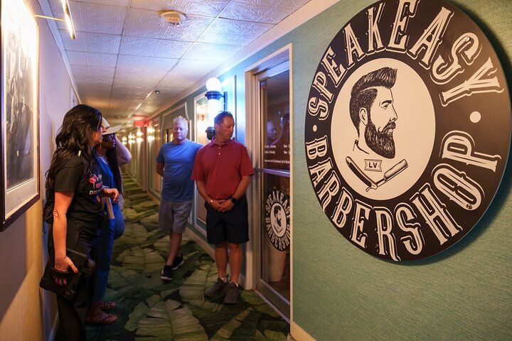 Vegas Red Light District Walk: Historic Downtown Sin City — photo 3
