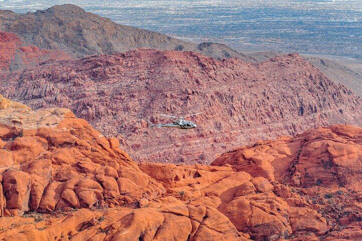 Red Rock Canyon Helicopter Flight from Vegas — photo 4