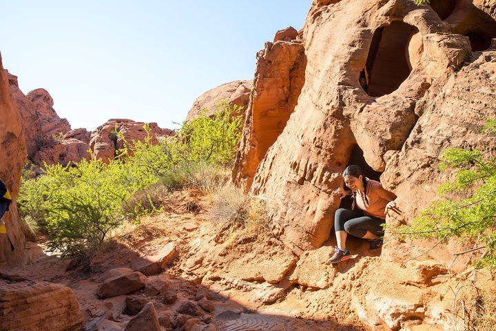 Valley of Fire Guided Hiking Adventure from Las Vegas — photo 1