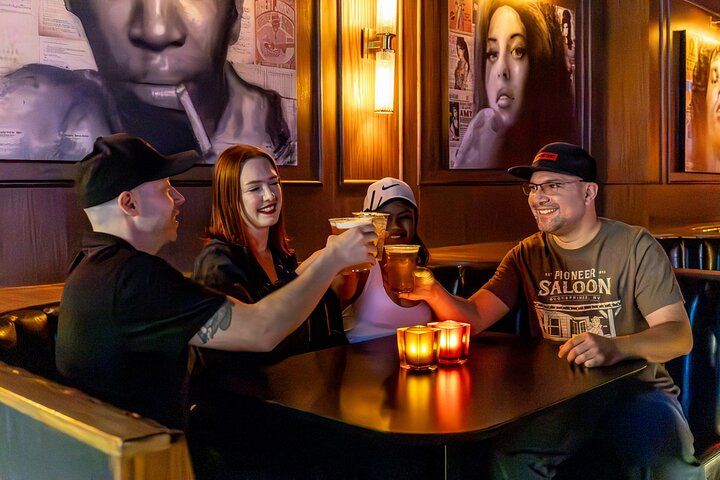 Fremont Street Bar Crawl: 3 Drinks & Local Gems Walk — photo 1
