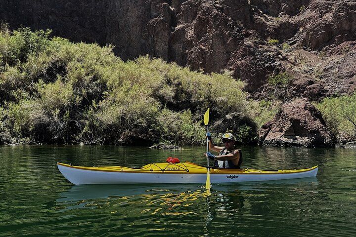 4-Hour Willow Beach Emerald Cave Guided Kayak Vegas — photo 3
