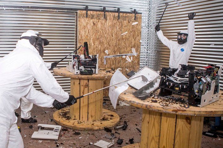 Vegas Wreck Room: 30-Min Destruction Therapy Experience — photo 3