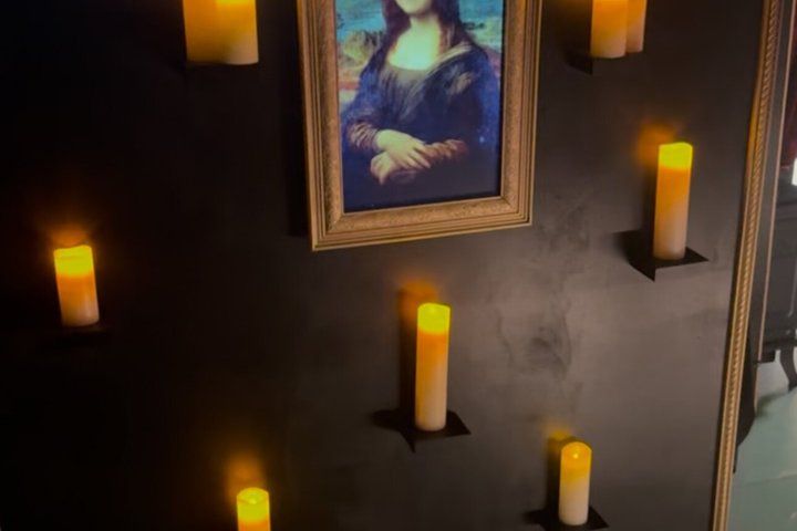 Candlelight Magic Show Intimate Theater Las Vegas — photo 3
