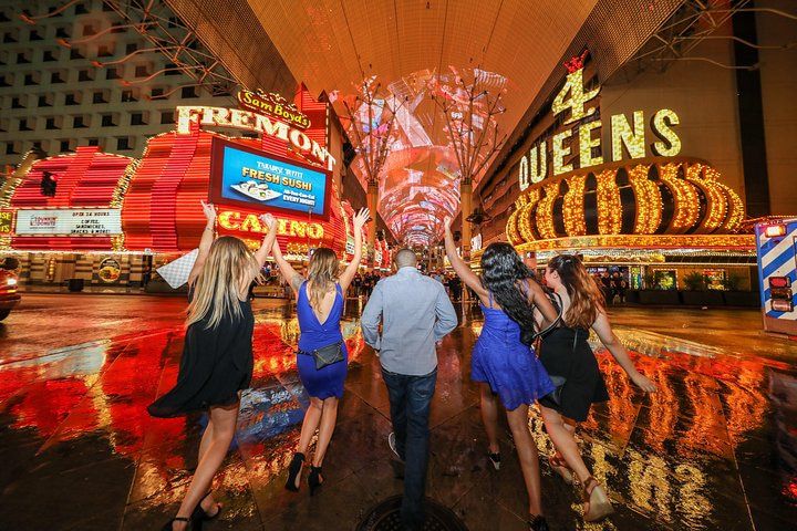 Fremont Street Night Walk: Downtown Vegas History Tour — photo 1