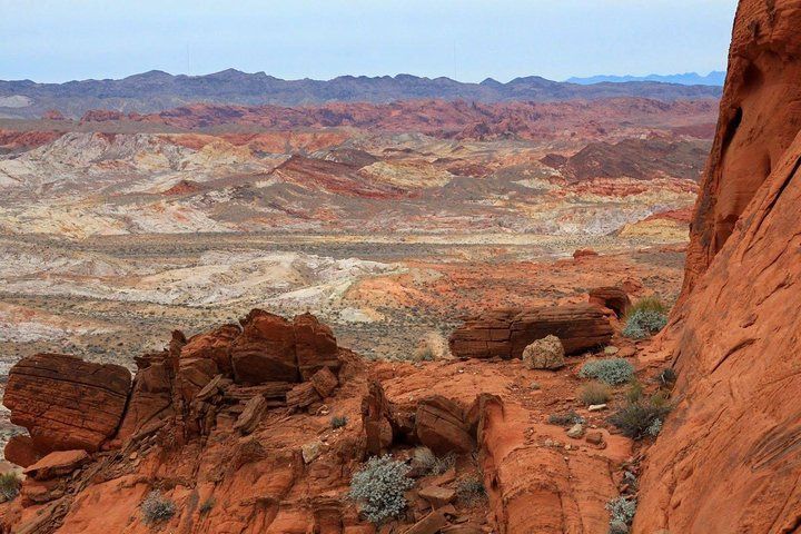 Valley of Fire Small Group Hiking Experience Las Vegas — photo 2