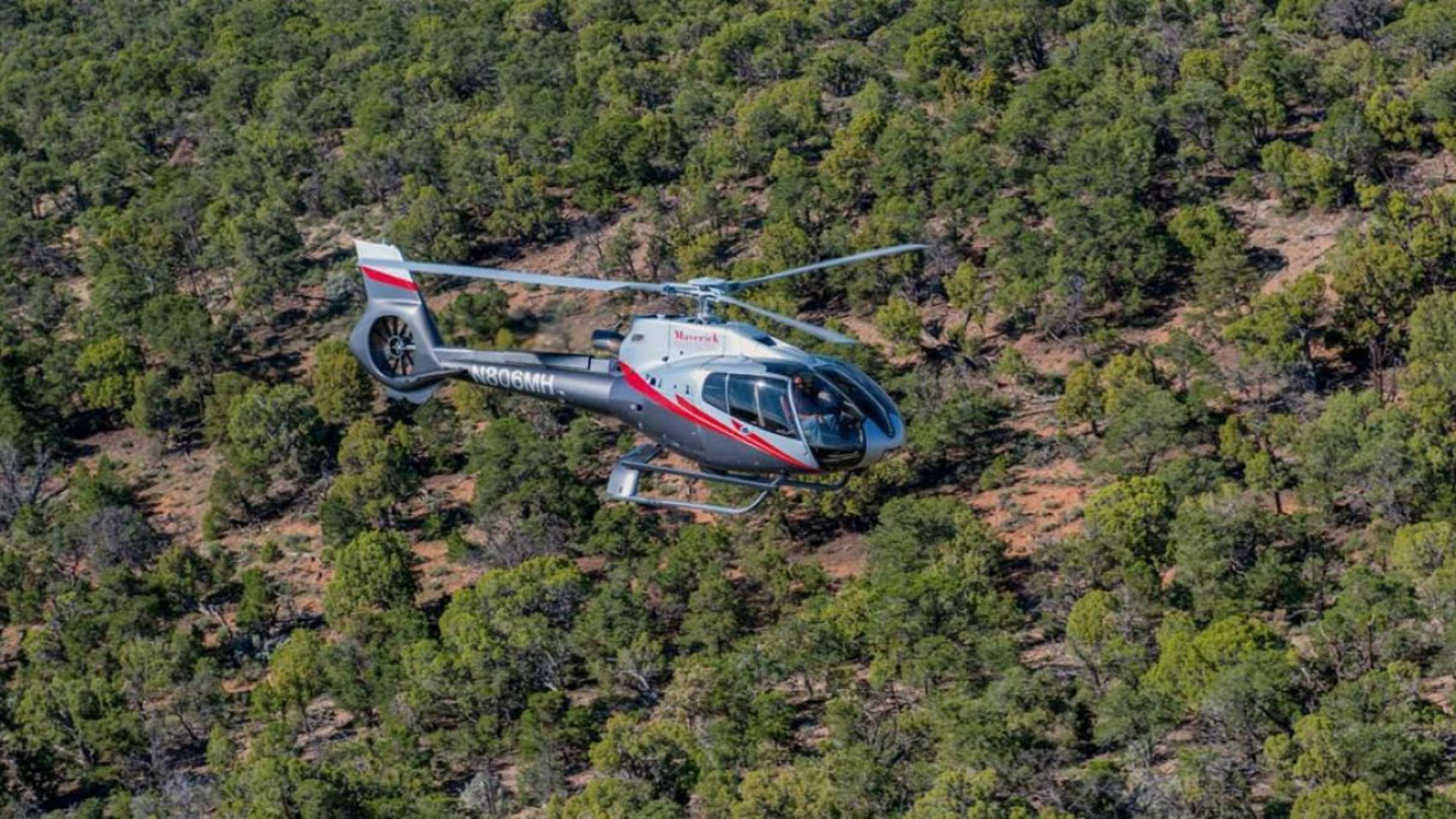 Grand Canyon West Heli Landing & Champagne Day Trip — photo 3
