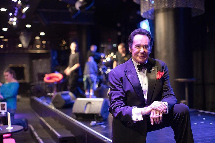 Wayne Newton Vegas Show: Intimate 80-Min Flamingo Experience — photo 1