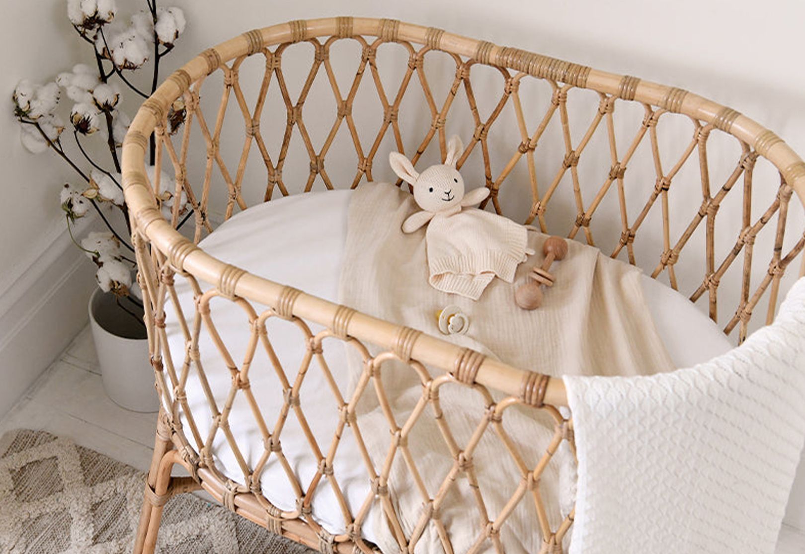 Baby sales cot basket