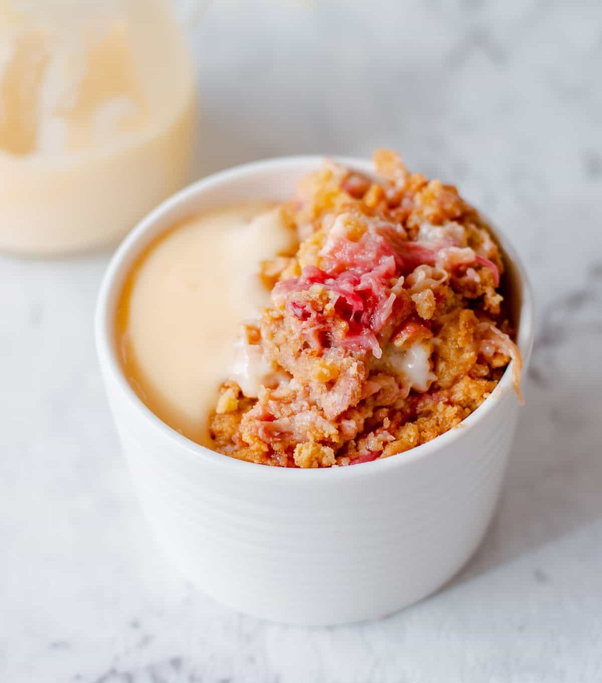Rhubarb Crumble Pots