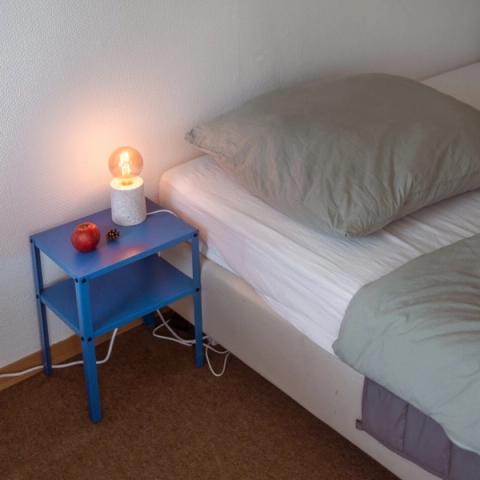 Bett im Bungalow